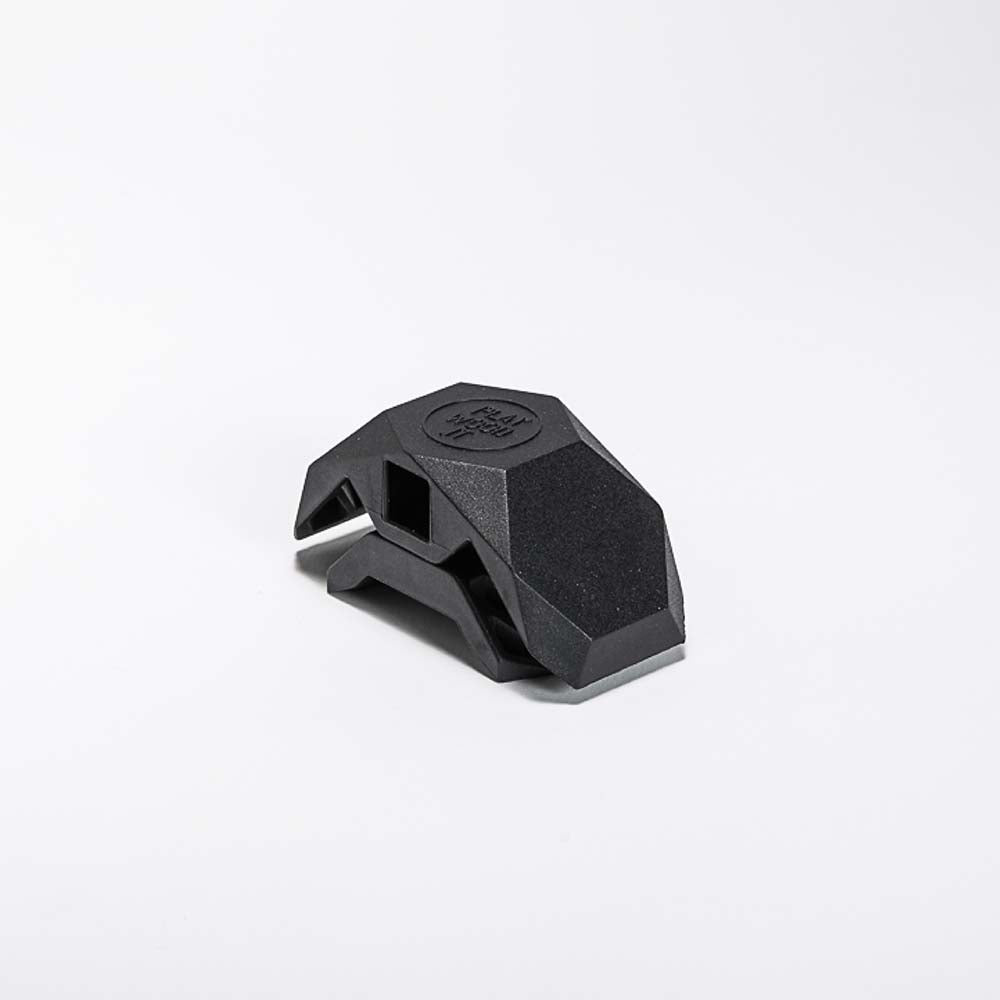 მაერთი 90 გრადუსი (4 ცალი) შავი